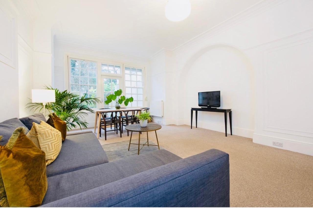 Spacious & Charming Garden Flat -Zone 2- Great For Central London Access Екстериор снимка